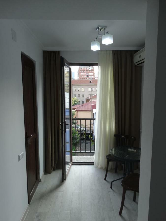 Gulnasi'S Guesthouse Batumi Exterior foto
